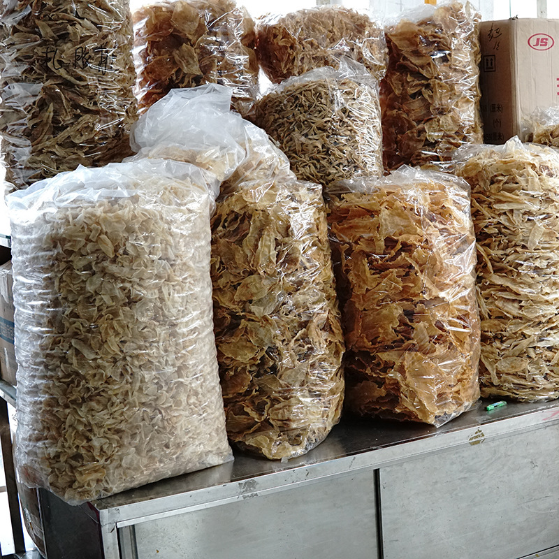 一德路海味批發送禮佳品 鳘魚筒肚與鳘魚膠干貨的精妙選擇